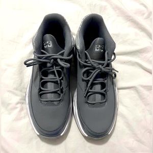 Jordan Max Aura 3 Wolf Grey